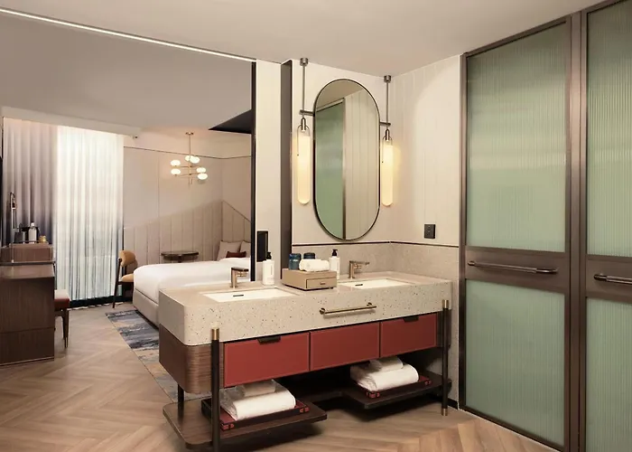 Canopy By Hilton Sukhumvit 5*