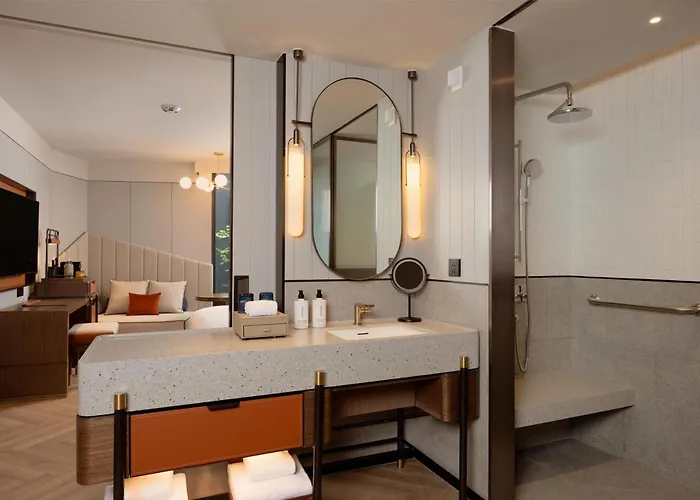 Canopy By Hilton Sukhumvit 5*